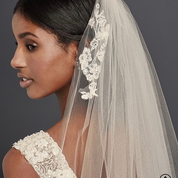 ONE TIER SEQUIN AND LACE CATHEDRAL VEIL - Picture 2 of 4